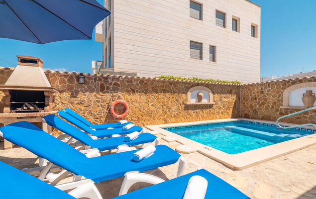 Pintor Beach House - Photo 2